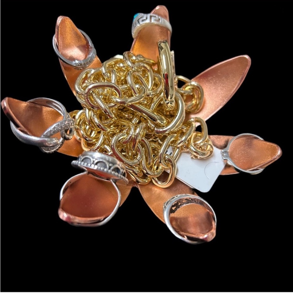 Elegant Copper Flower Jewelry Holder